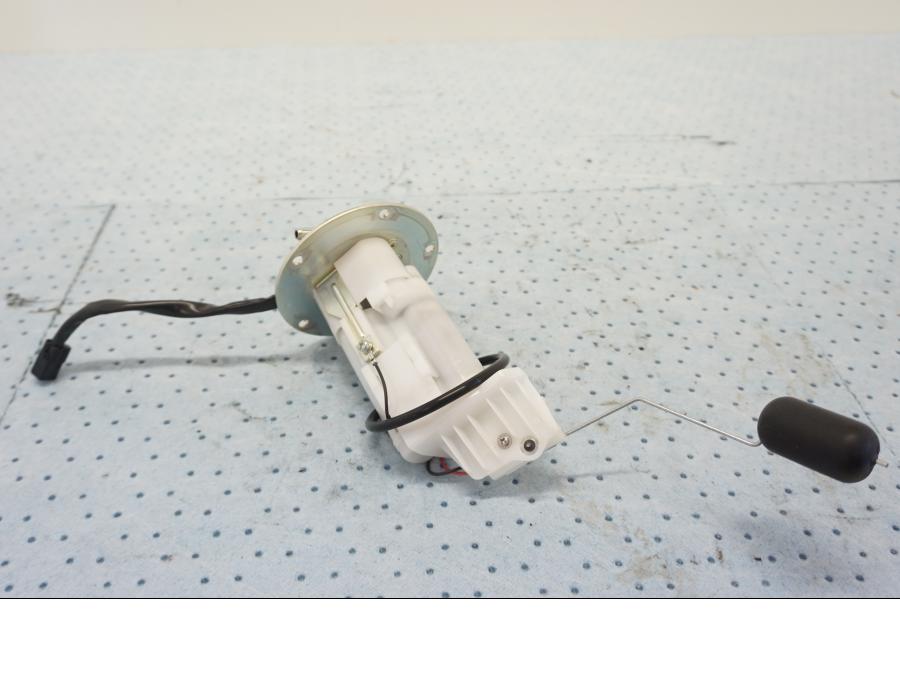 Framsidan på Bensinpump insprut från en Kawasaki Z 650 ABS -2020 motorcykel.