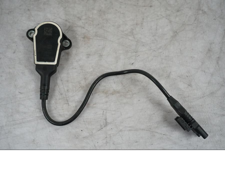 Framsidan på Växellådsgivare från en BMW S 1000 XR -2019 motorcykel.