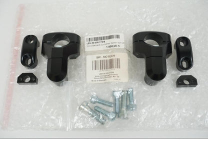 Framsidan på Styrfäste från en Universal Universal -2024 moped.