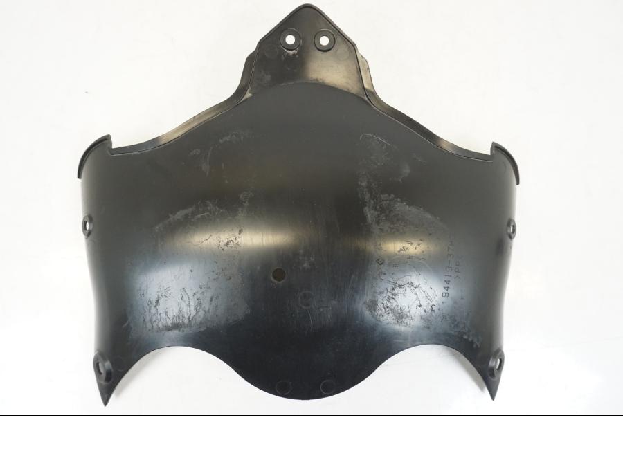 Snett nerifrån på Toppkåpsinsida från en Suzuki GSX-R 750 -2008 motorcykel.