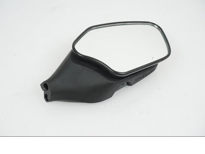 Framsidan på Backspegel från en Honda CBR 1000 RR -2010 motorcykel.