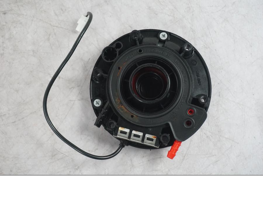 Extrabild1 på Bensintanklucka från en KTM 1290 Super Duke R -2022 motorcykel.