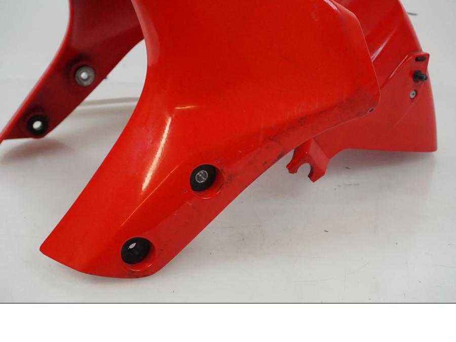 Vänster sida på Framskärm från en Honda CBR 1000 -2005 motorcykel.