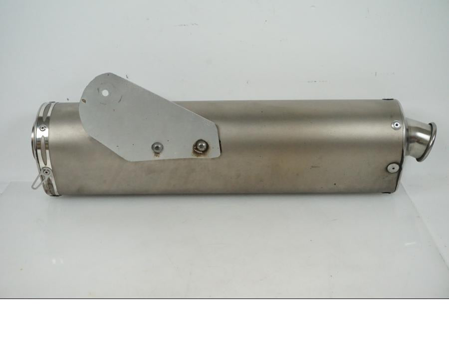 Baksidan på Ljuddämpare Sport från en Universal Universal -2000 motorcykel.