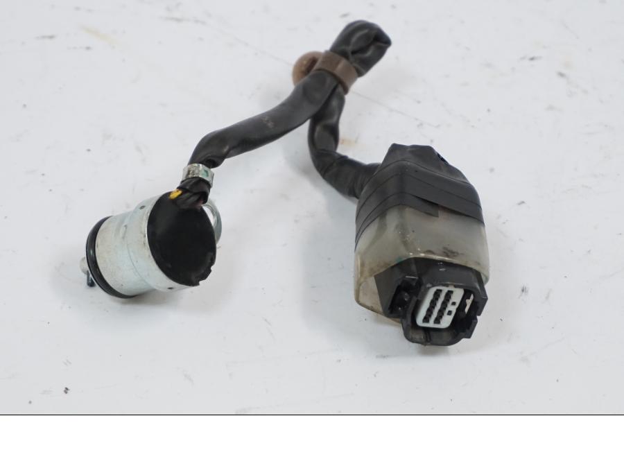 Baksidan på Växellådsgivare från en Honda CB 650 R -2019 motorcykel.