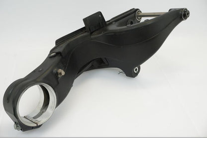 Extrabild2 på Sving från en KTM 1290 Super Duke -2020 motorcykel.