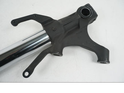 Extrabild1 på Gaffelben från en Yamaha YZF 1000 R1 -2006 motorcykel.