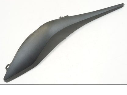 Framsidan på Bakvinge från en Honda CB 600 F -2008 motorcykel.