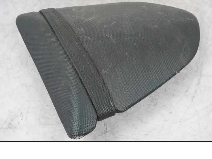 Framsidan på Sadel från en Kawasaki ZX-6R -2006 motorcykel.