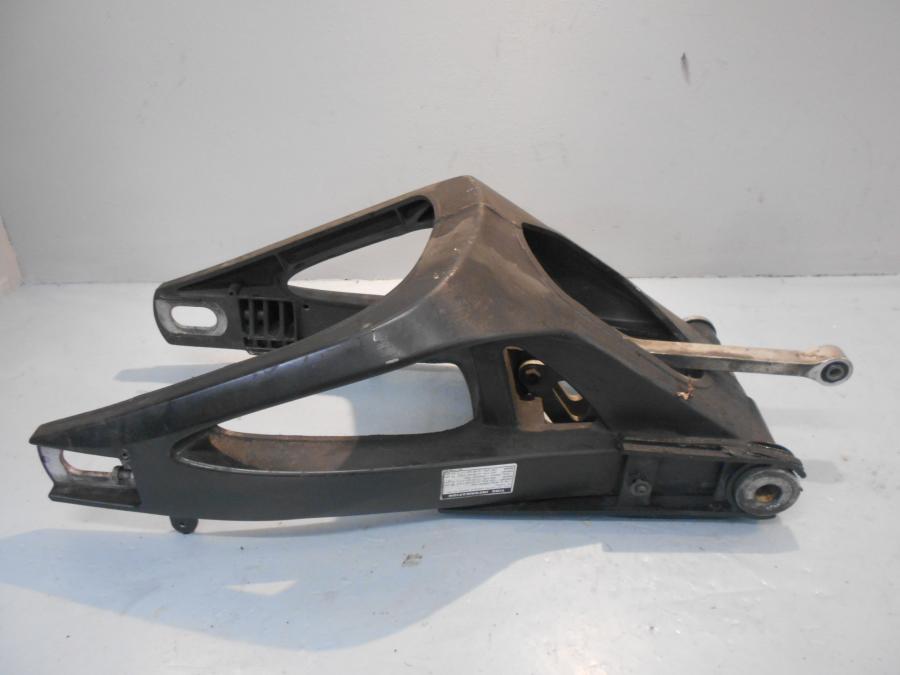 Höger sida på Sving från en Yamaha YZF 1000 R1 -2005 motorcykel.