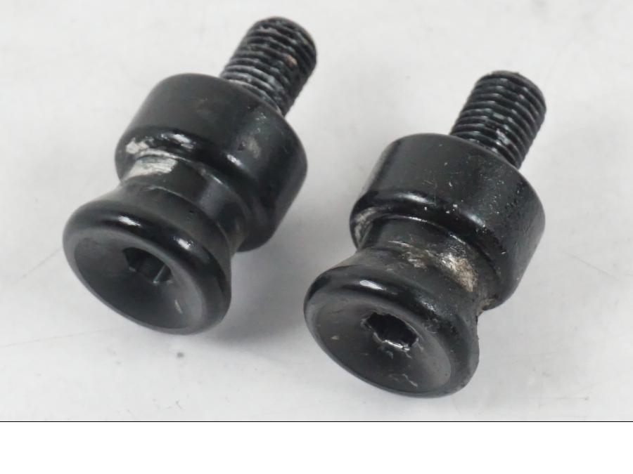 Framsidan på bobiner / svingrullar från en Kawasaki ER-6N ABS -2010 motorcykel.