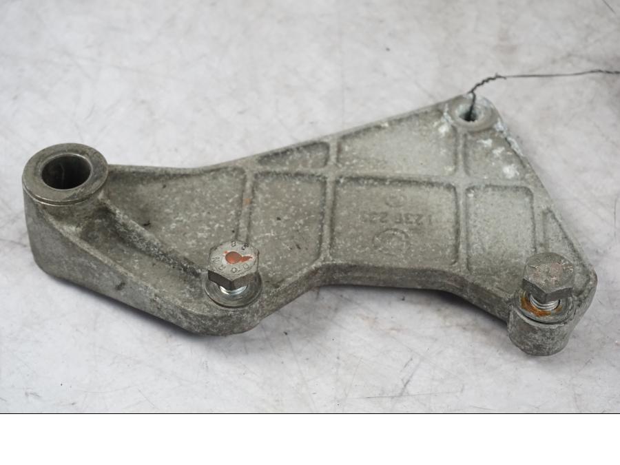 Höger sida på Bromsoksfäste från en BMW R 100 RT -1982 motorcykel.