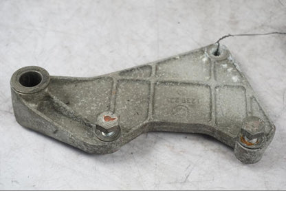 Höger sida på Bromsoksfäste från en BMW R 100 RT -1982 motorcykel.