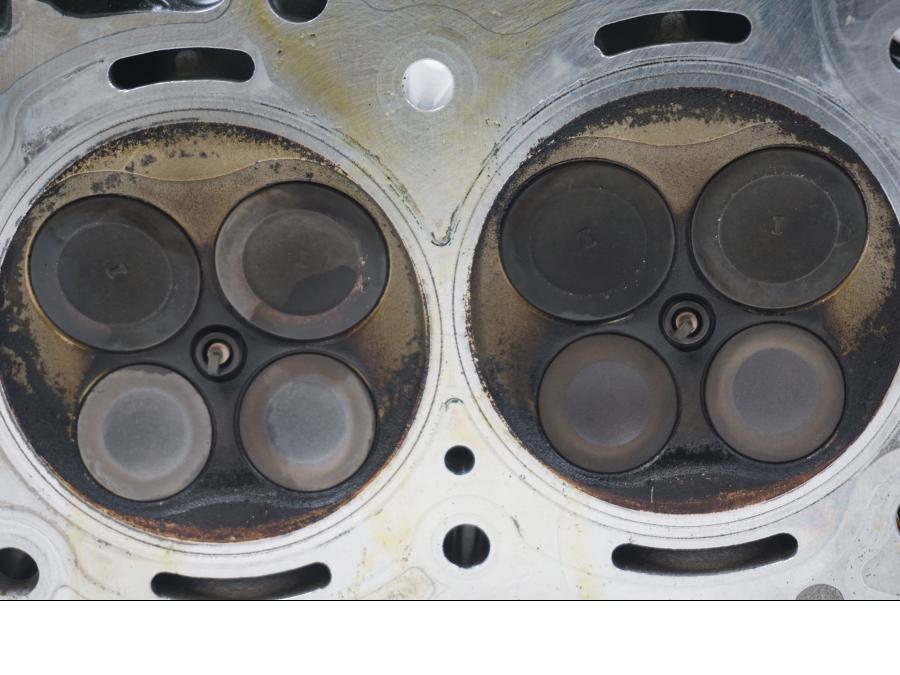 Extrabild2 på Topplock från en BMW F 850 GS -2019 motorcykel.