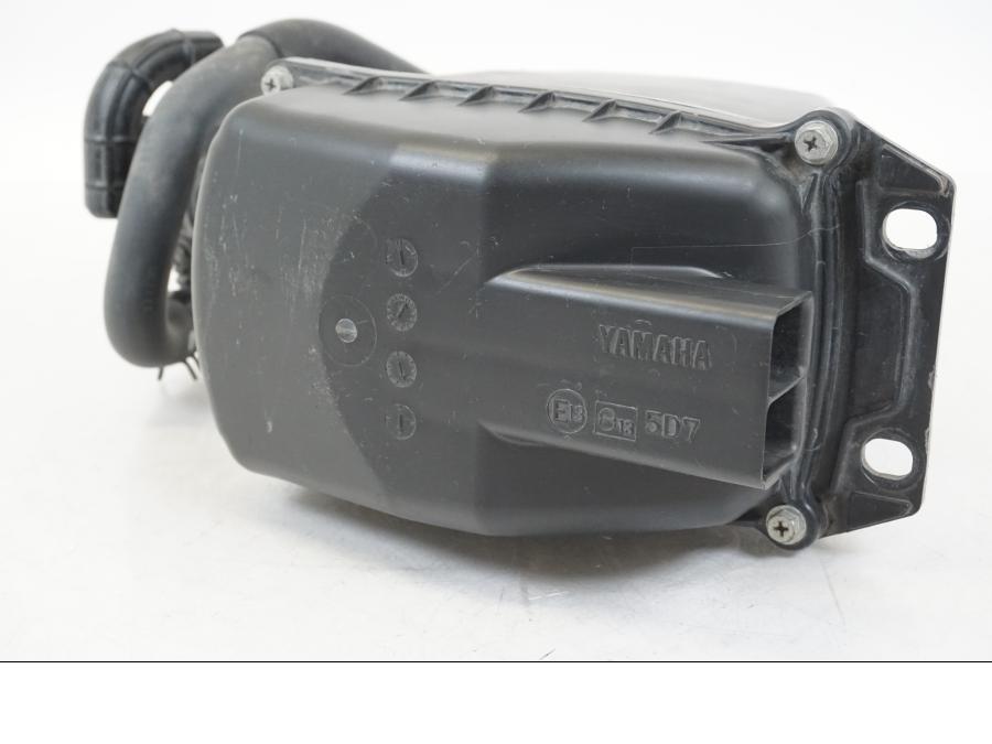 Höger sida på Luftburk från en Yamaha WR 125 -2011 motorcykel.