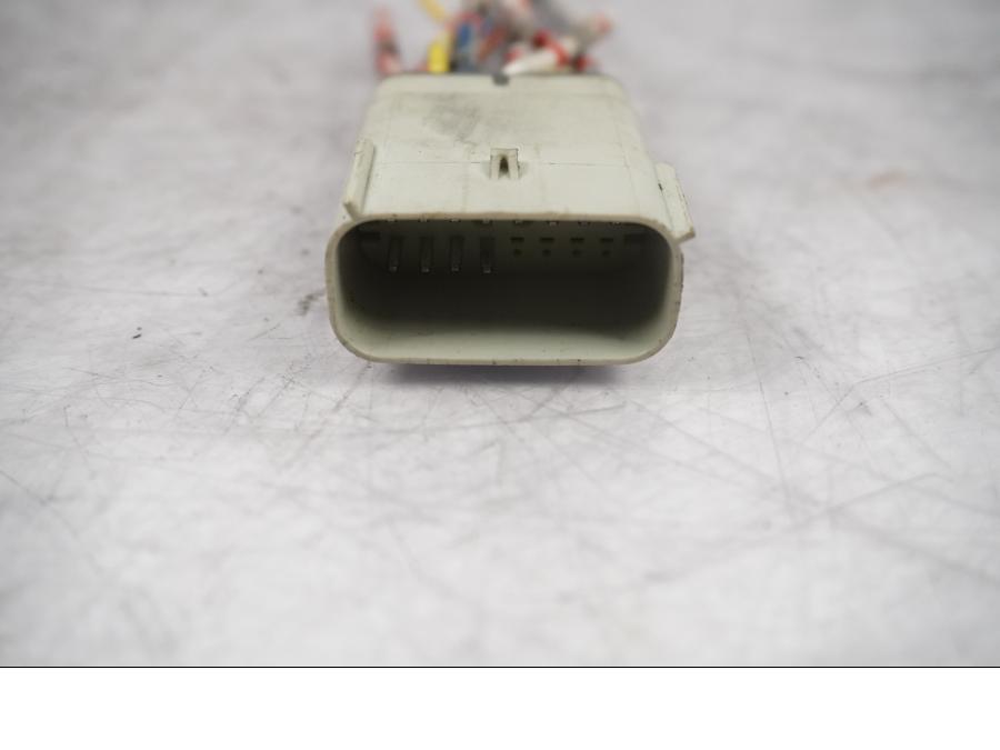 Höger sida på Kablage från en H-D Touring Street Glide FLHX -2009 motorcykel.