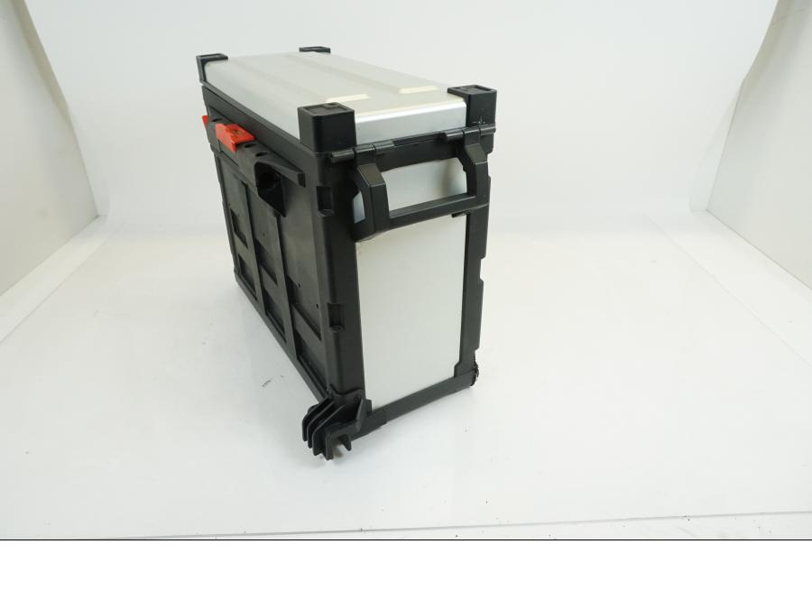 Vänster sida på Sidoväska från en Yamaha XT660Z Tenere -2015 motorcykel.