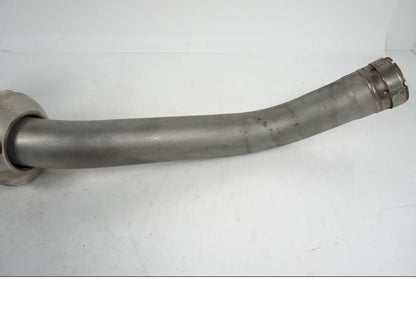 Snett nerifrån på Ljuddämpare från en Kawasaki Z 750 -2006 motorcykel.