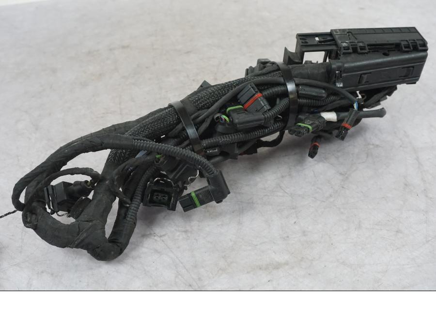 Snett uppifrån på Kabelstam från en BMW K 1600 GTL -2015 motorcykel.