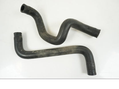 Snett nerifrån på Vattenkyl Slang Set från en Honda CBR 125 R -2006 motorcykel.