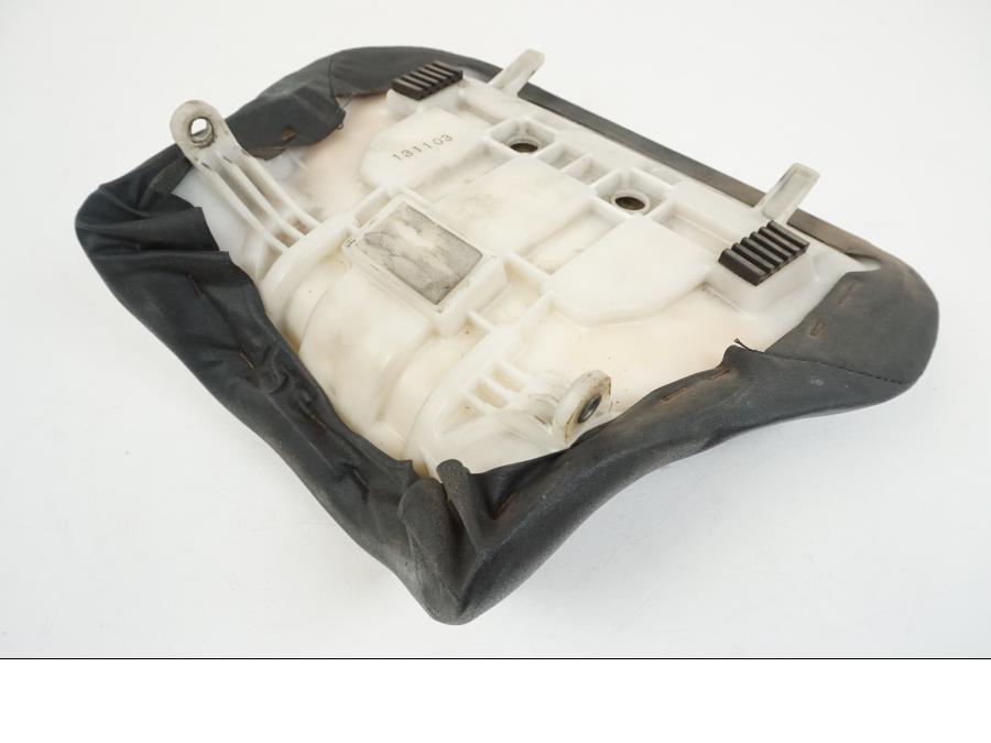 Extrabild2 på Sadel från en Suzuki GSX-R 750 -2001 motorcykel.