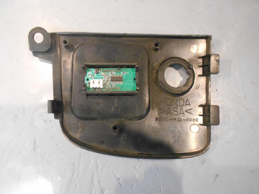 Baksidan på Voltmätare från en Honda GL 1800 -2001 motorcykel.