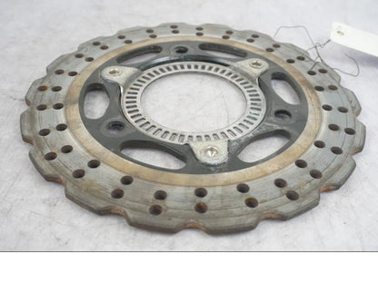 Höger sida på Bromsskiva från en Kawasaki Ninja 300 -2014 motorcykel.