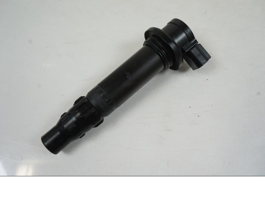 Framsidan på Tändspole från en Yamaha MT-10 -2022 motorcykel.