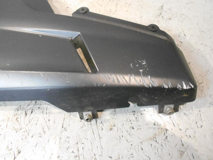 Höger sida på Magkåpa från en Ducati 848 -2013 motorcykel.