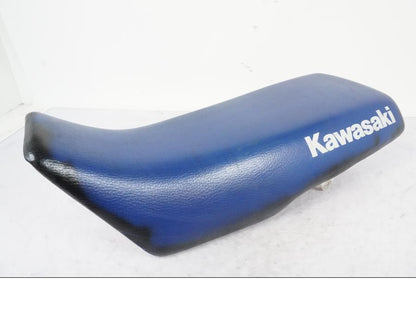 Framsidan på Sadel från en Kawasaki KL 650A -1987 motorcykel.