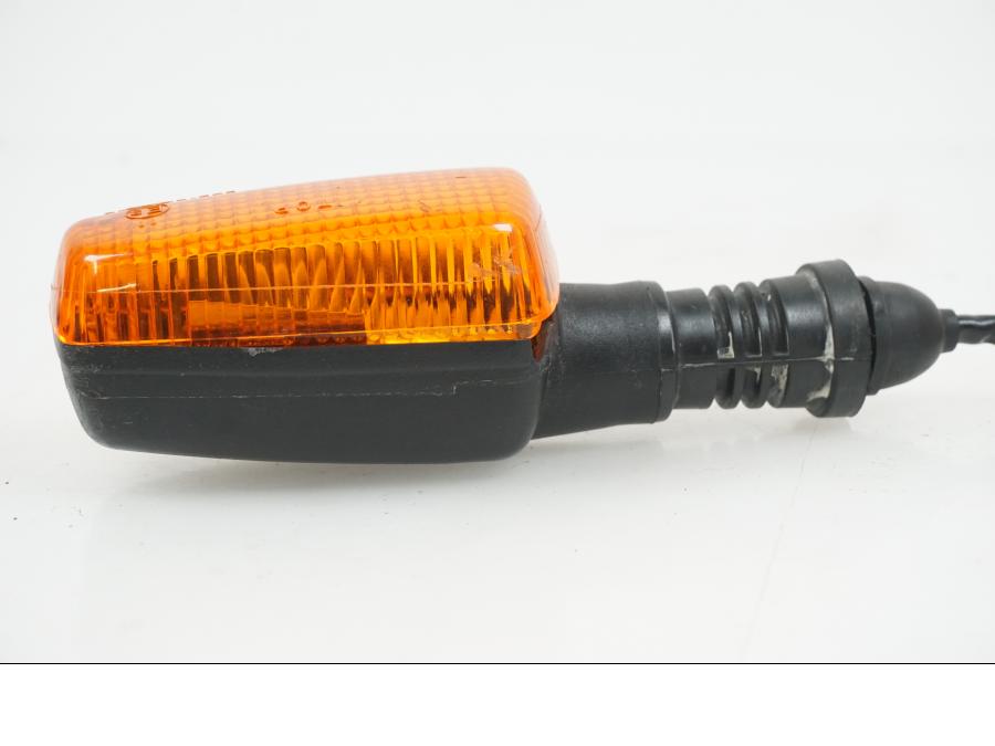 Baksidan på Blinkers från en Yamaha XJ 900 -1997 motorcykel.