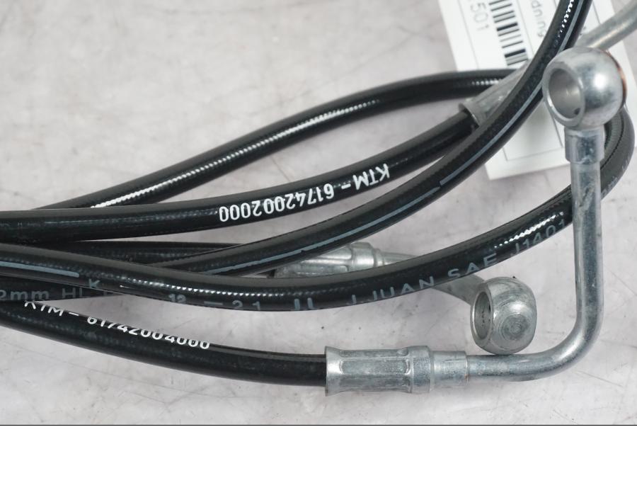 Extrabild1 på Bromsledning från en KTM 1290 Super Duke R -2022 motorcykel.