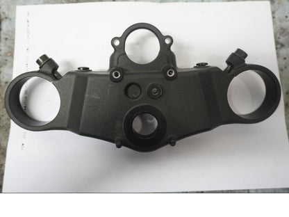 Framsidan på Gaffelkrona från en Honda CBR 1000 RR -2007 motorcykel.