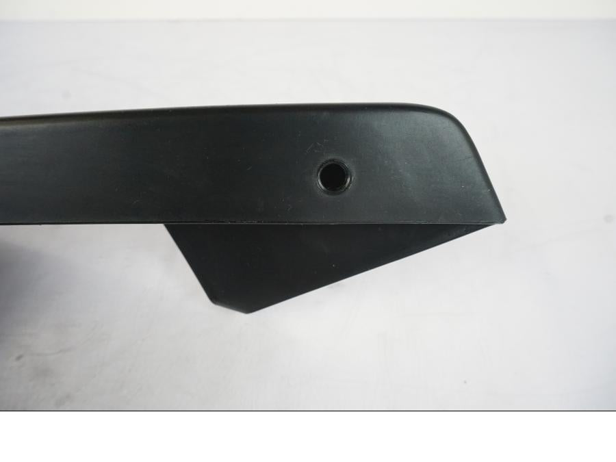 Snett nerifrån på Kylarvinge från en KTM 790 Duke -2019 motorcykel.