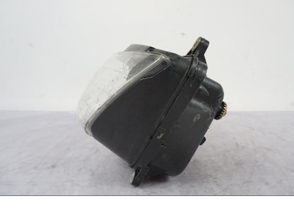 Baksidan på Strålkastare från en Honda VTR 1000 F -1997 motorcykel.