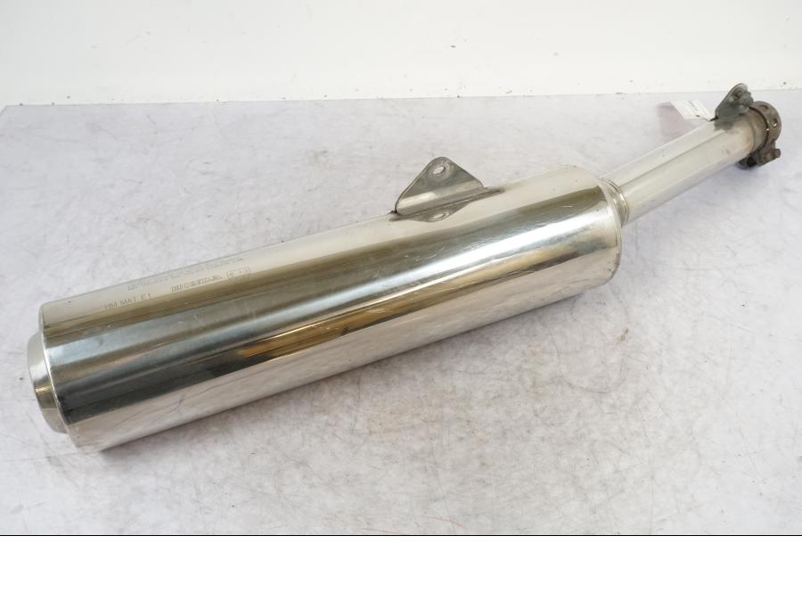 Framsidan på Ljuddämpare från en Honda CBR 1100 XX -1998 motorcykel.