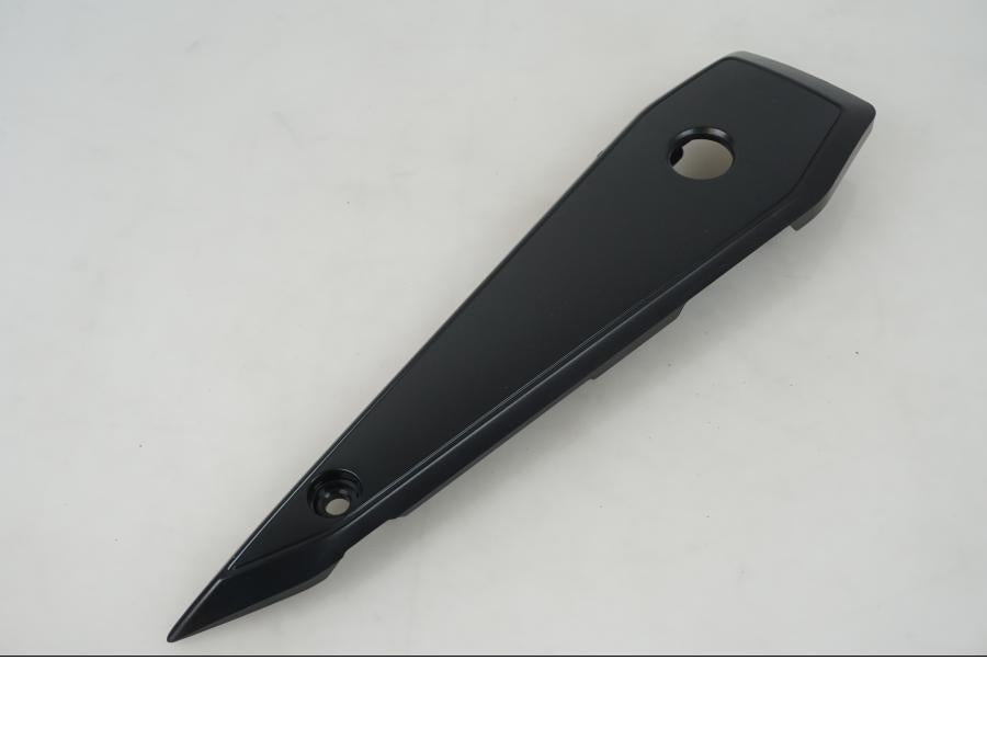 Baksidan på Sidopanel från en Yamaha FZ-1 -2006 motorcykel.