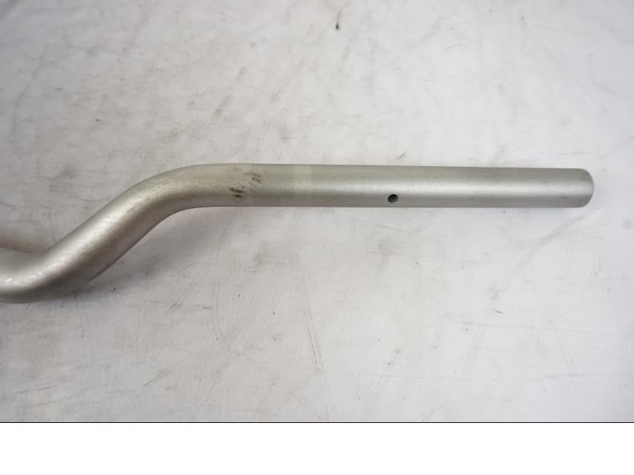 Baksidan på Styre från en Yamaha MT-09 -2020 motorcykel.