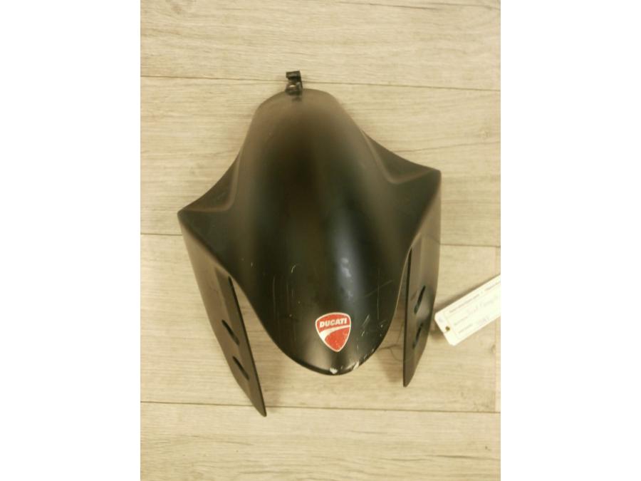 Höger sida på Framskärm från en Ducati 899 Panigale -2014 motorcykel.
