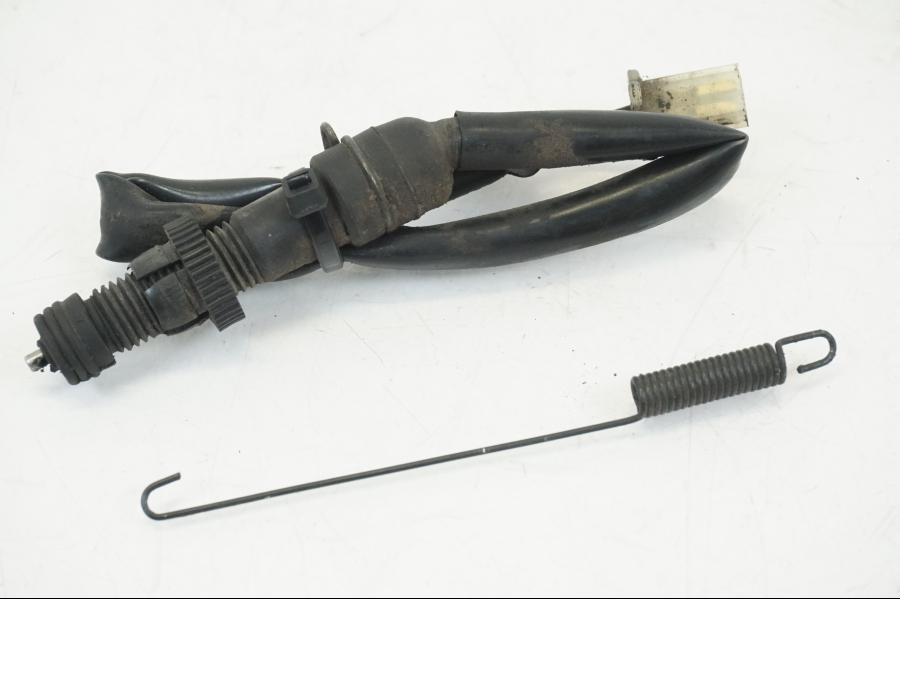 Baksidan på Bromsljuskontakt från en Honda CB 750 -2002 motorcykel.