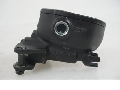 Baksidan på Bromshuvudcylinder från en BMW F 750 GS -2019 motorcykel.