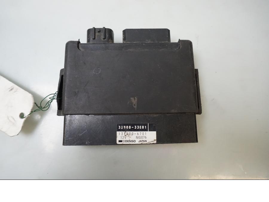 Framsidan på CDI / ECU från en Suzuki GSX-R 750 -1996 motorcykel.