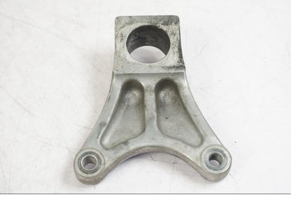 Baksidan på Bromsoksfäste från en Suzuki GSX 1300 RX -1999 motorcykel.