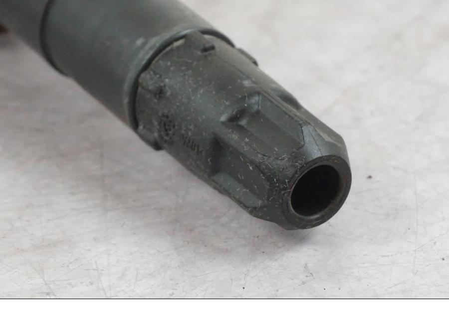 Snett uppifrån på Tändspole från en Buell 1125 R -2008 motorcykel.