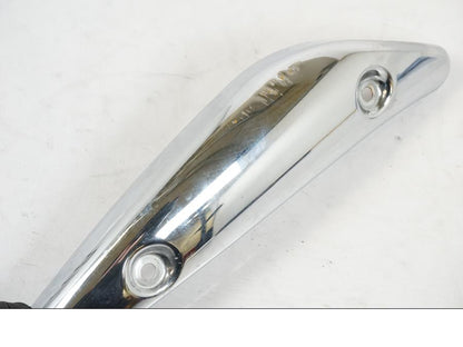 Snett uppifrån på Bakskärmskromstag från en Suzuki VZR 1800 -2009 motorcykel.