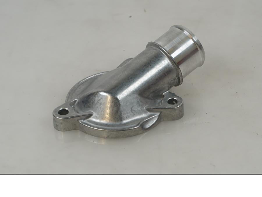 Baksidan på Vattenkyltermostat från en BMW S 1000 RR -2017 motorcykel.