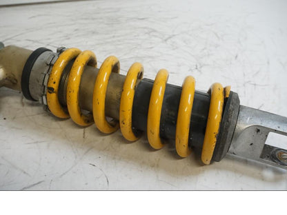 Höger sida på Stötdämpare från en Kawasaki ZX-9R -2000 motorcykel.