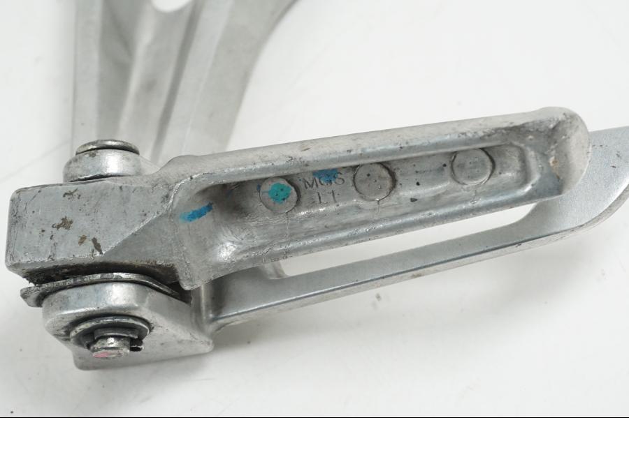 Snett uppifrån på Fotpinne från en Honda CB 650 F Hornet -2017 motorcykel.