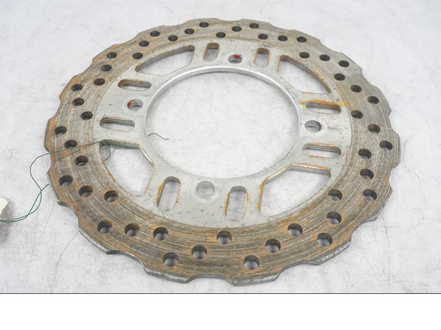 Höger sida på Bromsskiva från en Kawasaki Z 1000 -2008 motorcykel.