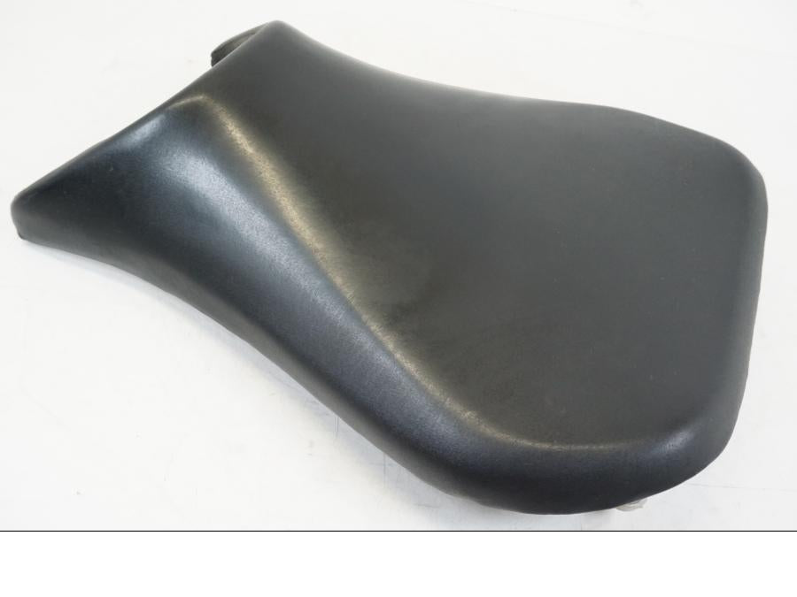 Höger sida på Sadel från en Yamaha YZF R6 -1999 motorcykel.